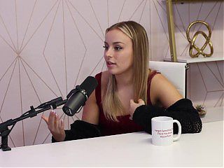 Anna Claire Clouds Interview
